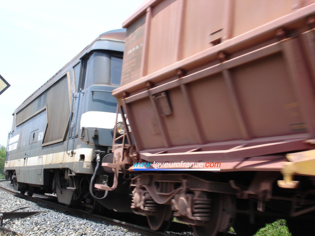 Une locomotive BB 67200 de l'activité Infrastructure