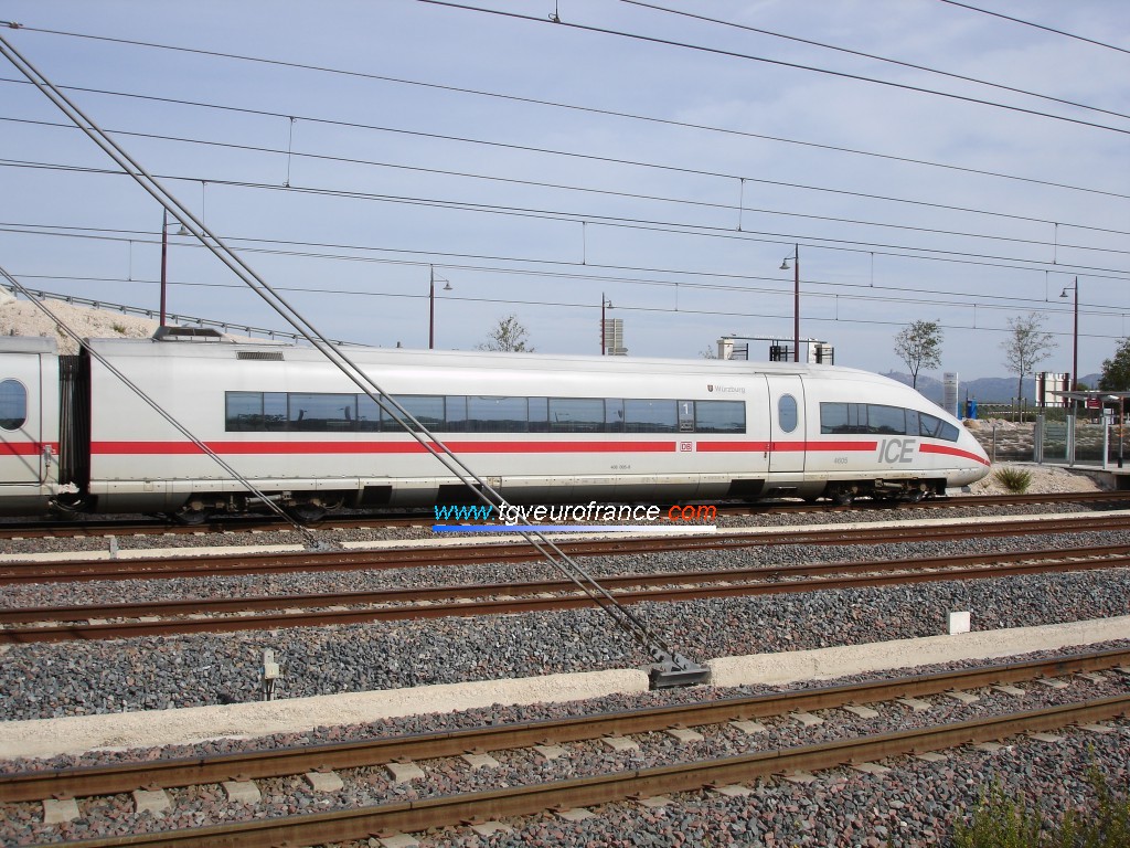 Une voiture 1ere classe de l'ICE 3 baptisé Würzburg