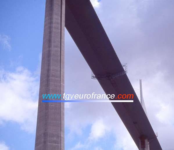 Le tablier du viaduc de Millau